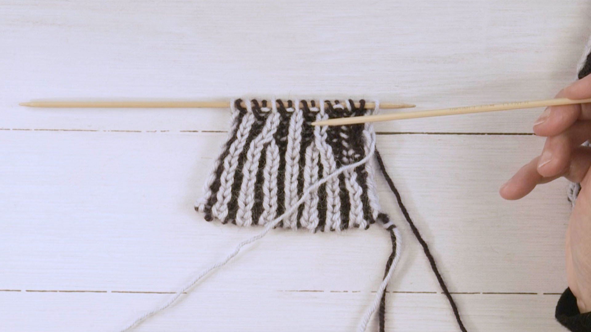 Brioche Knitting Using Portuguese Style - Image 6